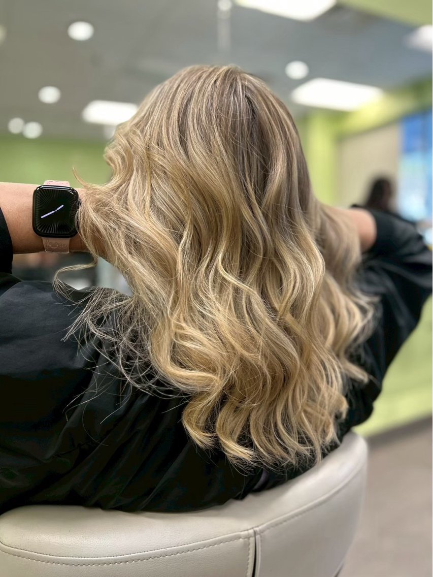 ミディアム カラー バレイヤージュ レイヤーカット ヘアカラー トリートメント GAKU【メンズ カット/パーマ】のヘアスタイル