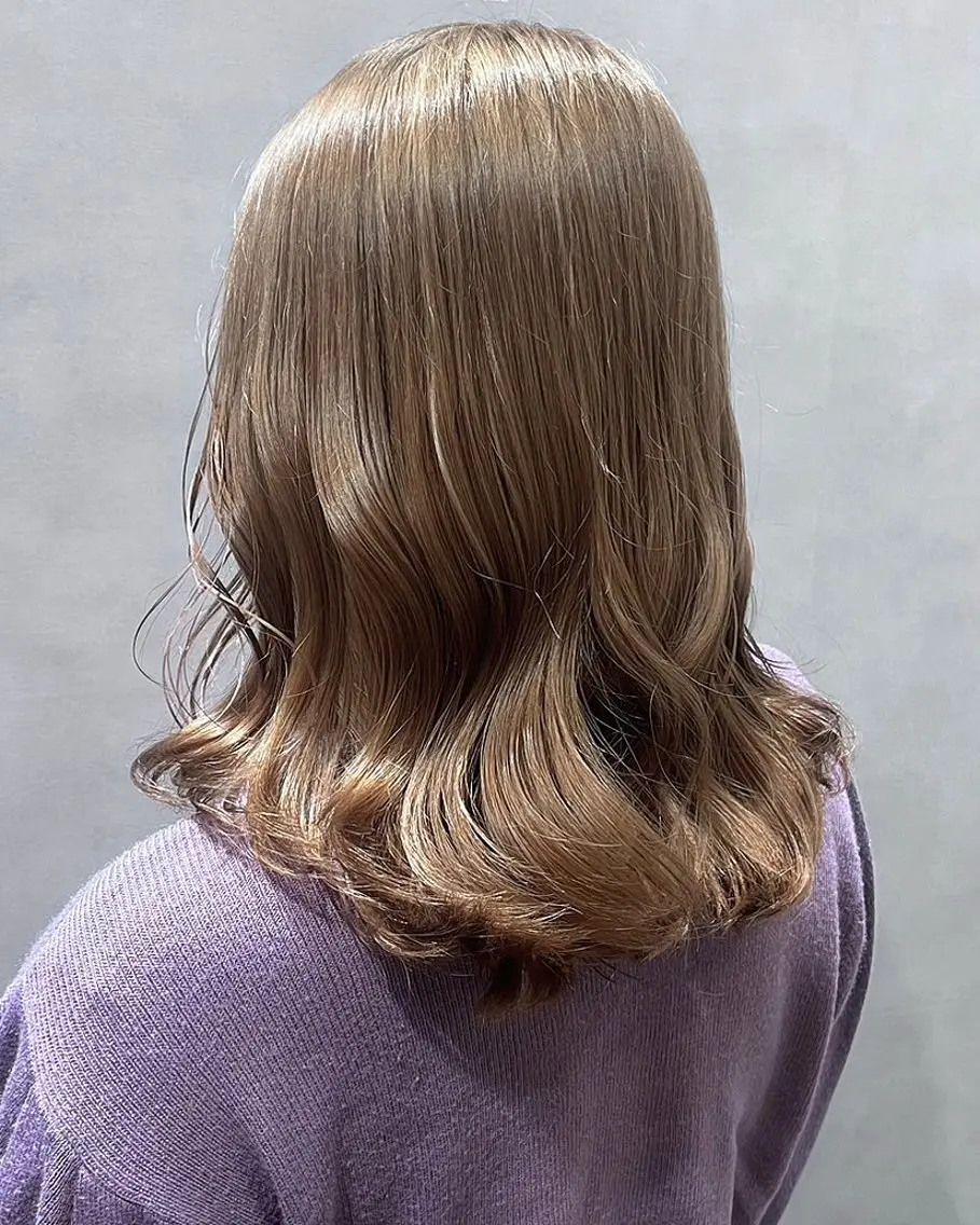 ミディアム カラー ベージュカラー カット ヘアカラー トリートメント 透明感カラー/パーマ 🌀アオノのヘアスタイル