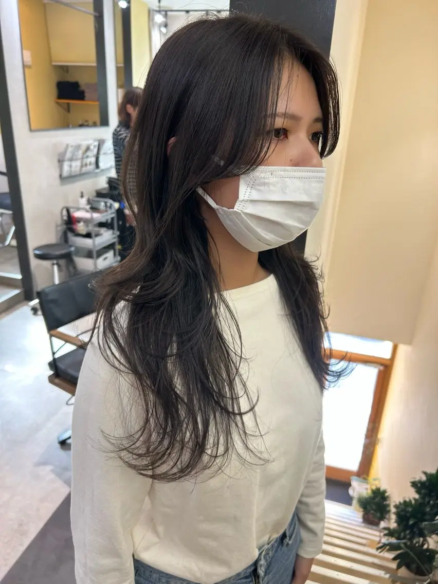 ロング カラー アッシュ 透明感カラー ラベンダーカラー ラベンダーアッシュ カット ヘアカラー トリートメント hubhair レイヤー/透明感のヘアスタイル