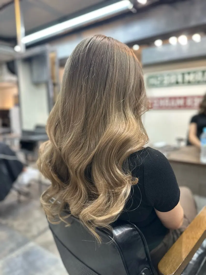 ロング ⭐️エクステ指名 No.1⭐️高頭のヘアスタイル