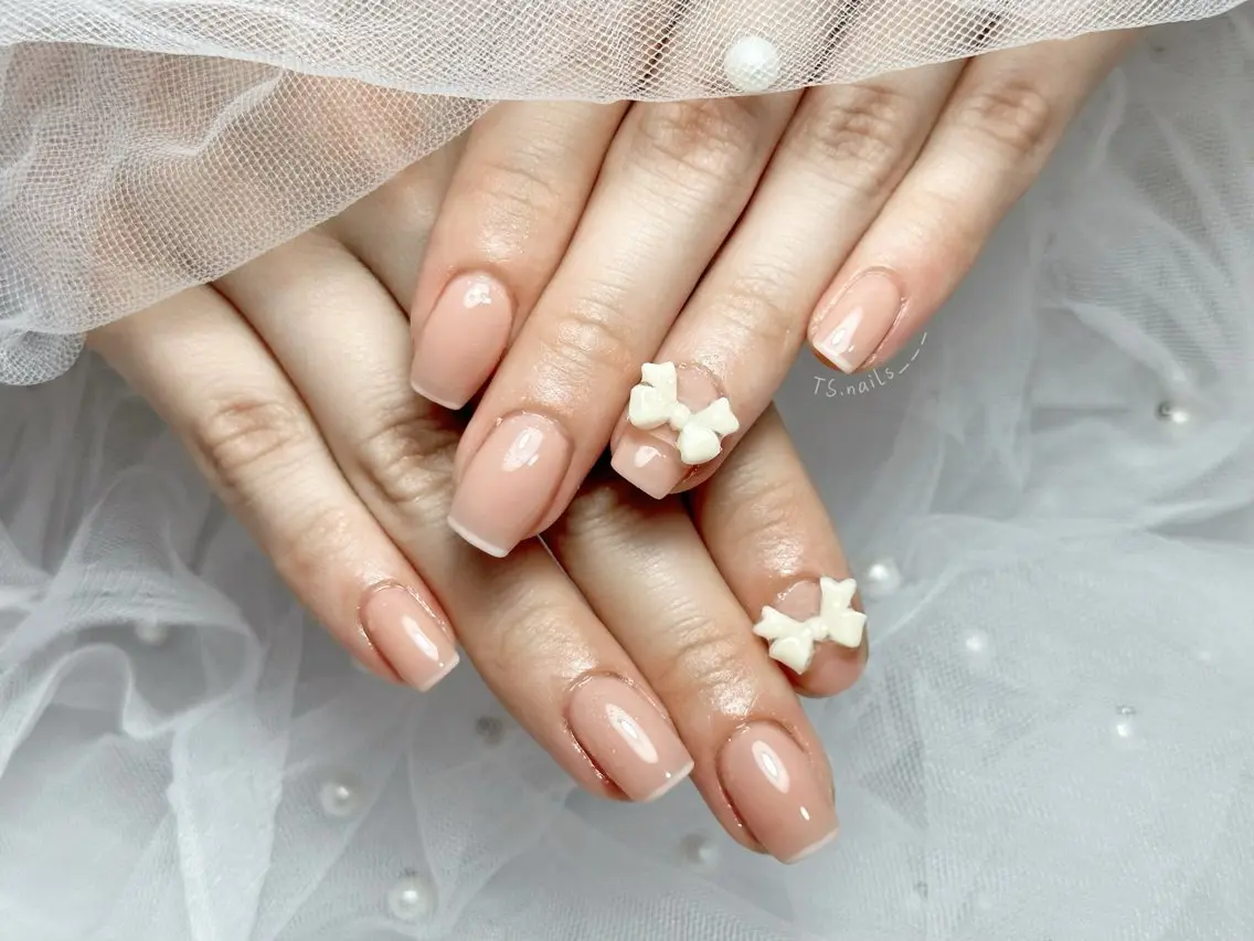 ネイル キラキラネイル マグネットネイル 持ち込み シンプルネイル ハンドネイル フットネイル ハンドケア TS. nails___のネイルデザイン