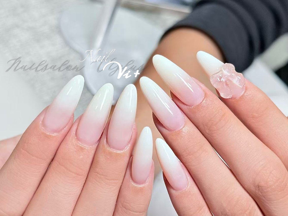 ネイル ハンドネイル ✨Nailsalon Vi+✨のネイルデザイン