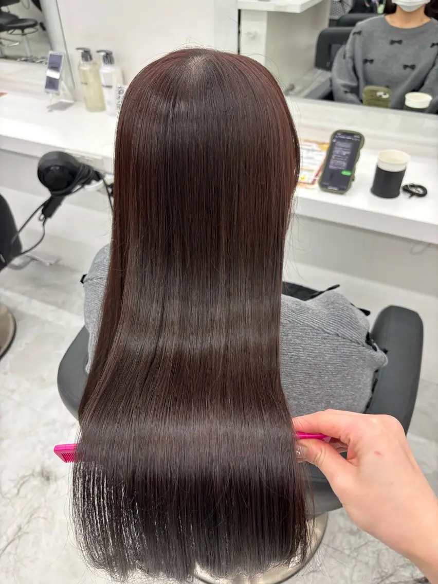 ロング カラー 抜け感レイヤー︴ ニュアンスカラーのヘアスタイル