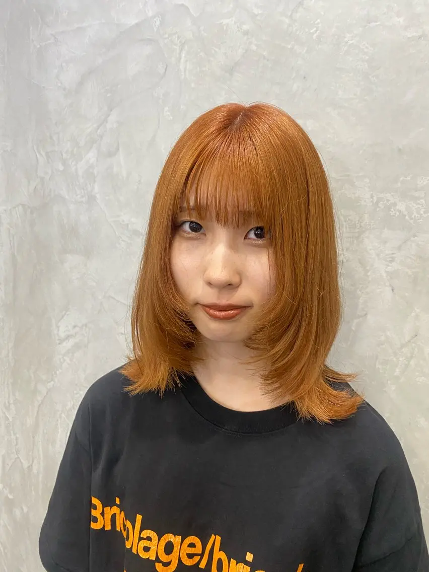 ミディアム カラー 顔周りカット レイヤーカット ウルフカット 佐伯 鼓乃美のヘアスタイル