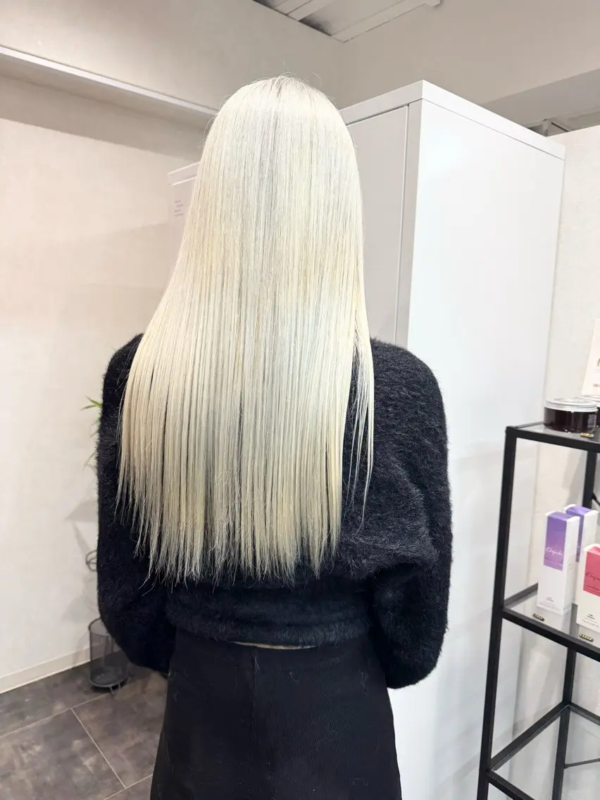 ロング カラー カット ヘアカラー トリートメント M IIのヘアスタイル