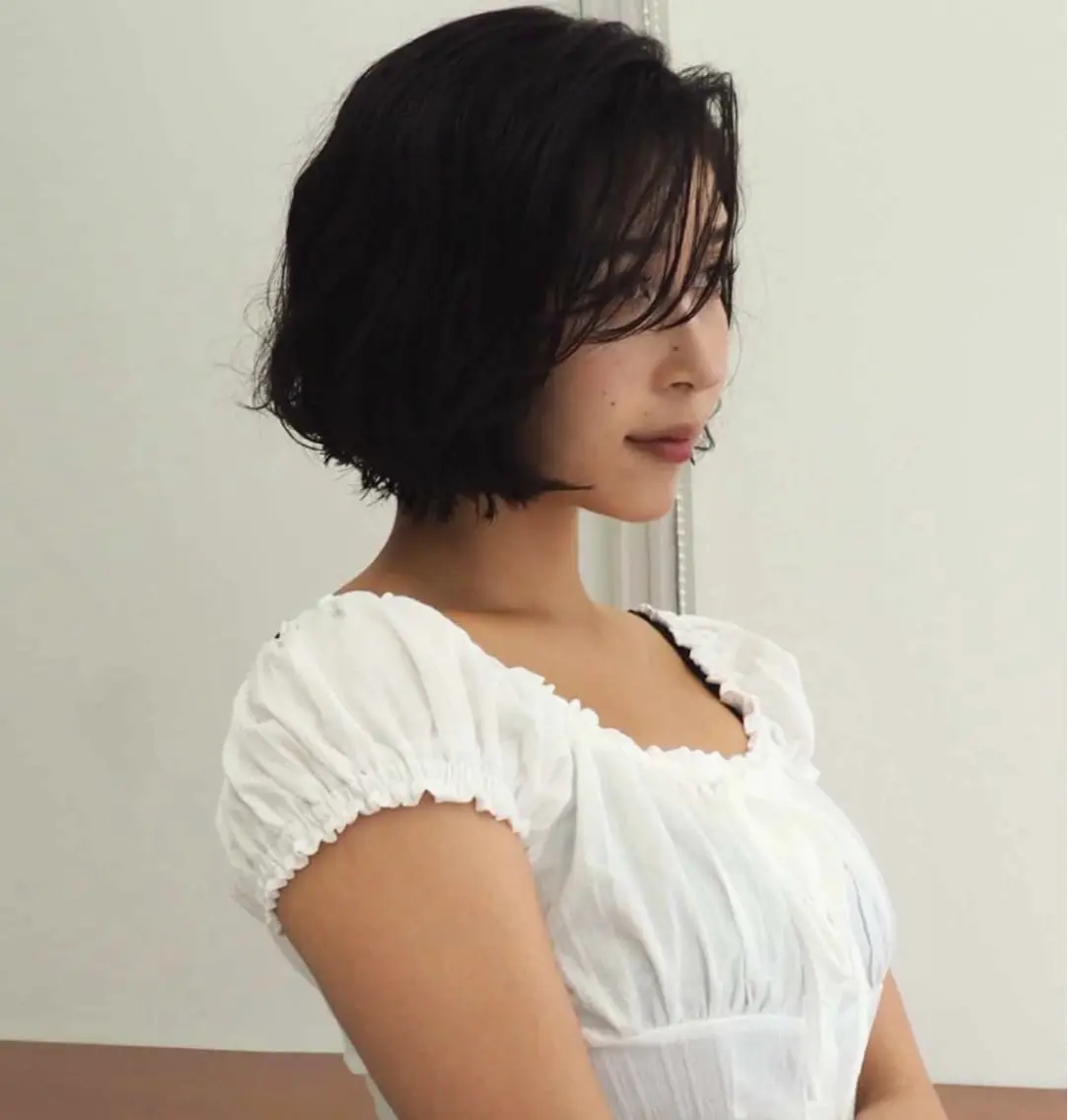 ショート ボブ くせ毛 似合わせカット カット レイヤーカット uraraのヘアスタイル