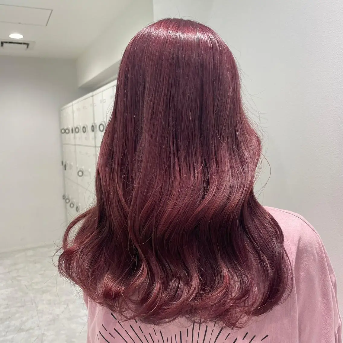 ロング カラー パーマ ヘアアレンジ メンズ キッズ ネイル マツエク・マツパ アイブロウ 韓国系🇰🇷🩶 艶暗髪/MEIのヘアスタイル