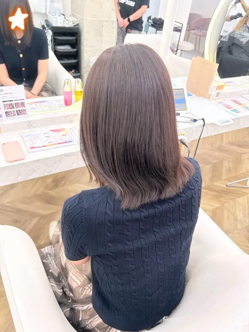 ミディアム ヘアカラー 新井 陽奏のヘアスタイル
