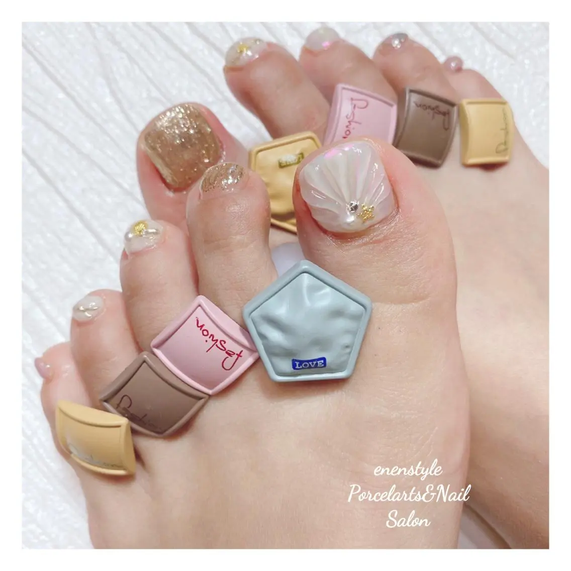 ミディアム ネイル 🐾enen style 🐾のネイルデザイン