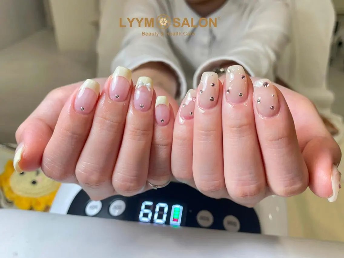 ネイル クリアネイル フレンチネイル 韓国ネイル リボン シンプルネイル ハンドネイル ハンドケア LYYM Salon Miraのネイルデザイン
