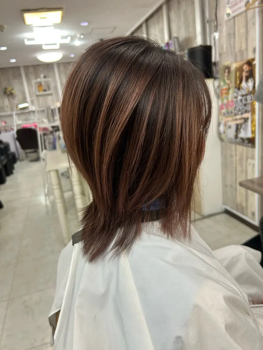 セミロング カラー ヘアカラー ハイトーン Arphyのヘアスタイル