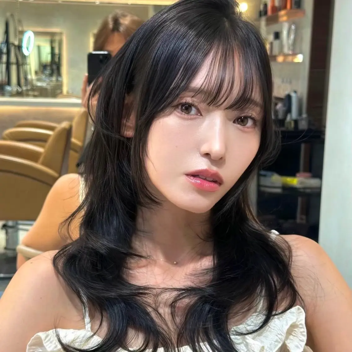 セミロング ボブ 韓国風ヘア レイヤーカット 似合わせカット カット ヘアカラー 韓国ヘア/艶カラー /レイヤー/るい🐬のヘアスタイル