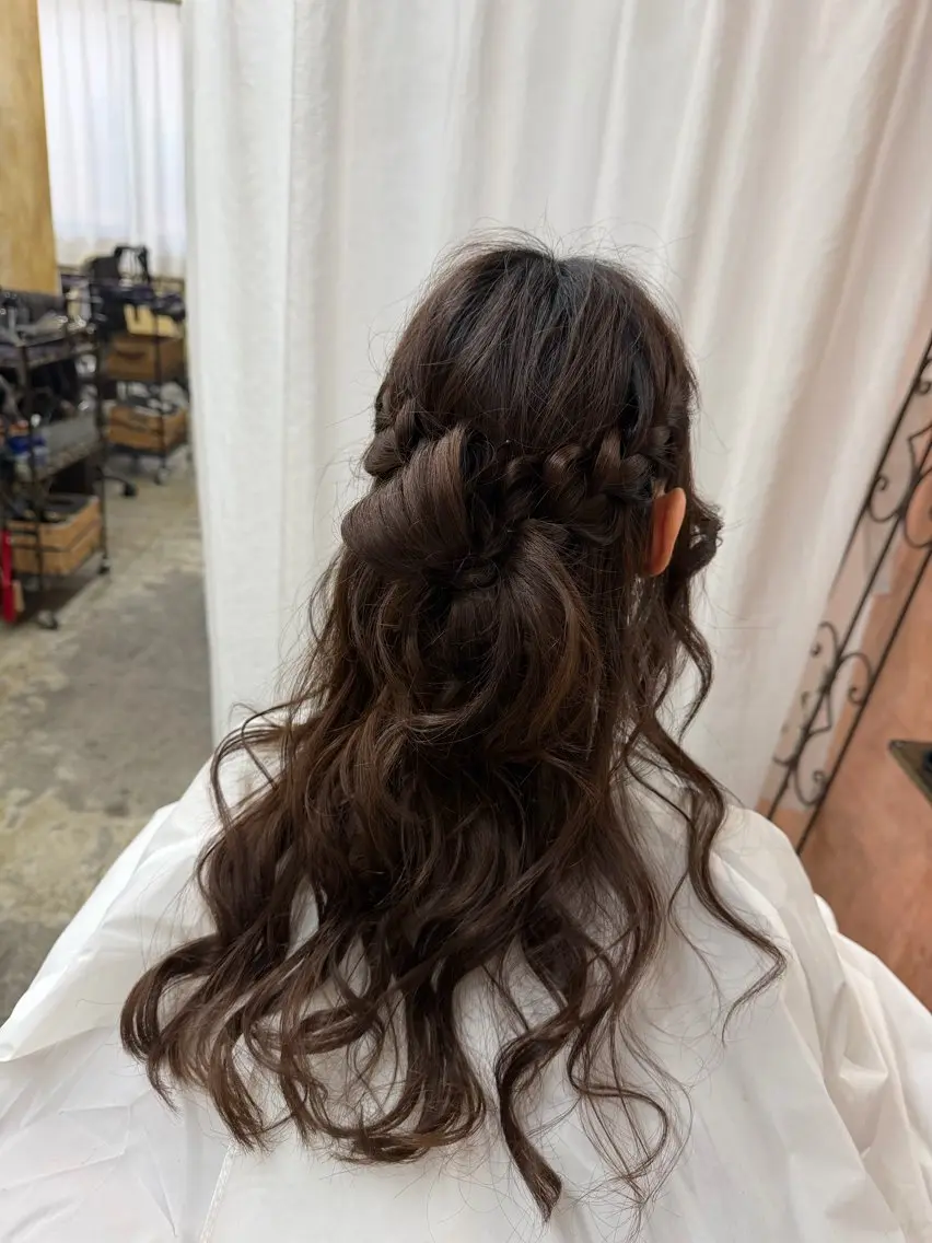セミロング ヘアセット ともざねゆか UniQ/岡山駅のヘアスタイル