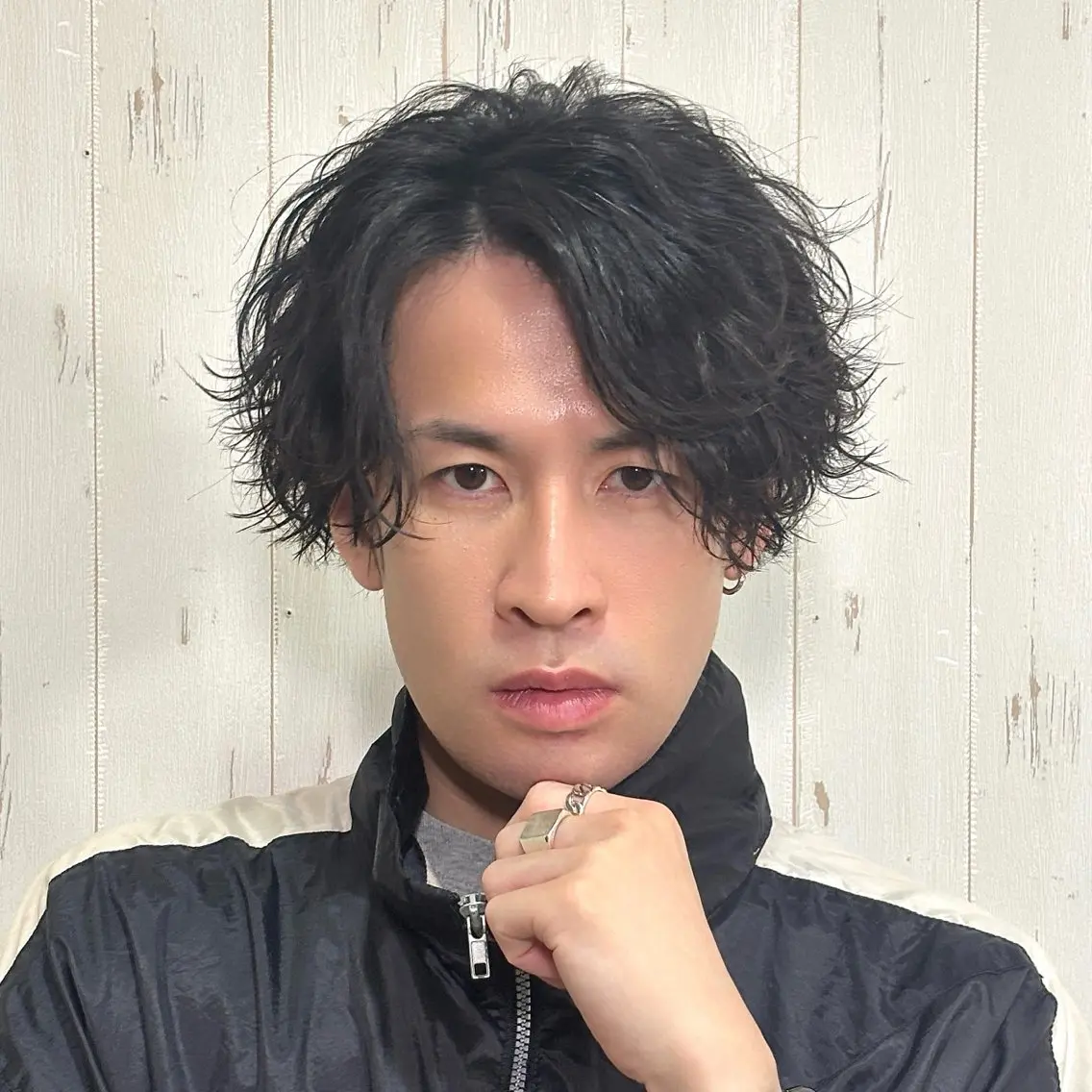 ショート パーマ メンズ メンズパーマ 波巻きパーマ カット パーマ 💥桜木町メンズ専門 💥ルキのヘアスタイル
