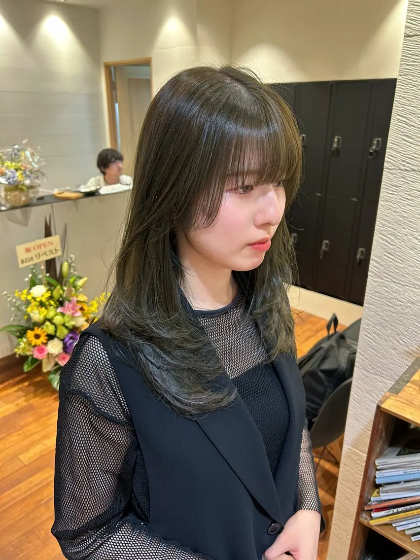 セミロング カラー 海奈 メンズカットのヘアスタイル