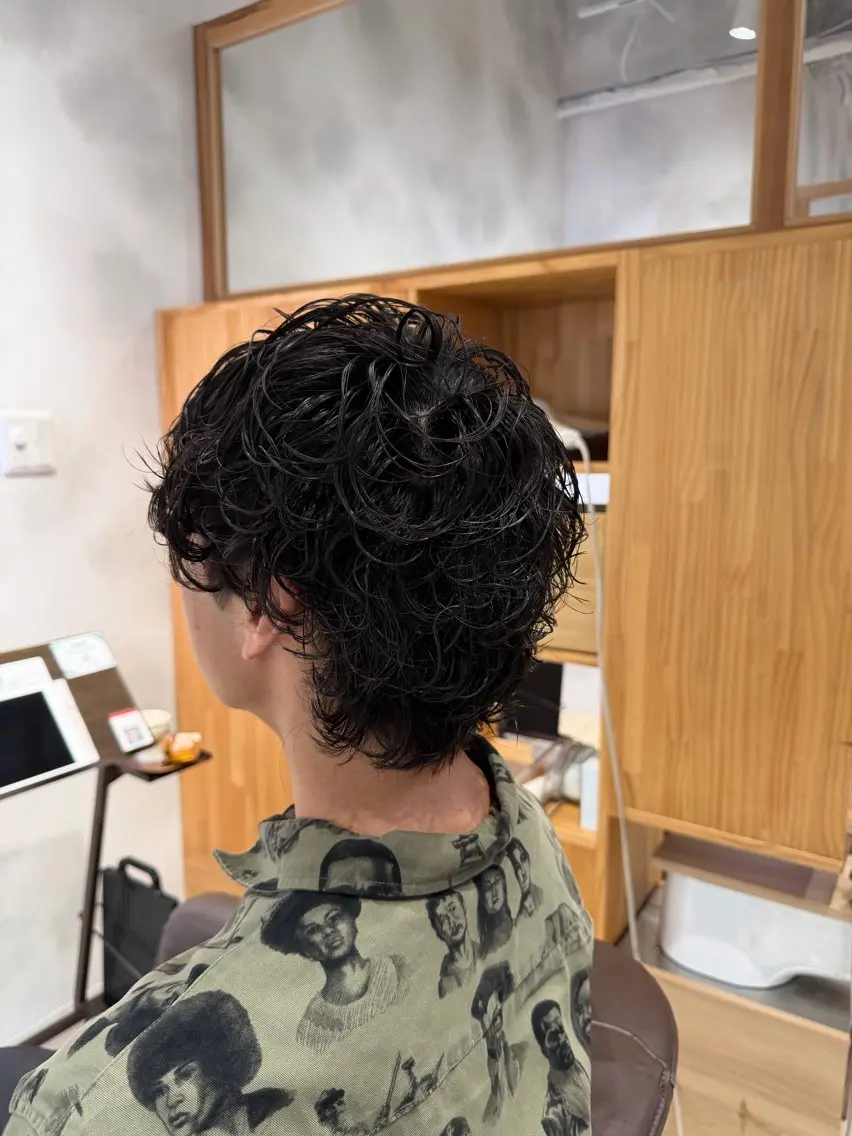 パーマ メンズ センターパート メンズパーマ ニュアンスパーマ カット パーマ レディースカット モデル募集　山田省吾のヘアスタイル