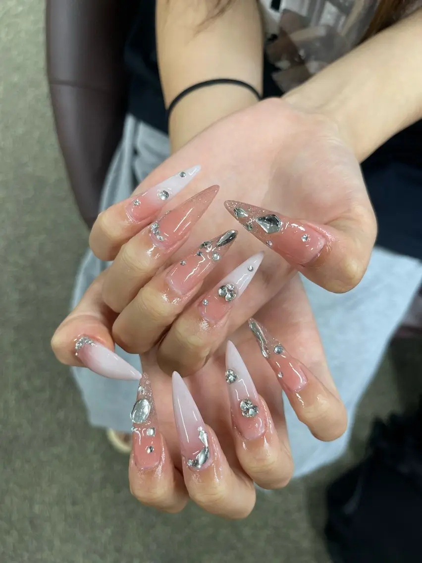 ネイル ハンドネイル NiJi Nailsのネイルデザイン