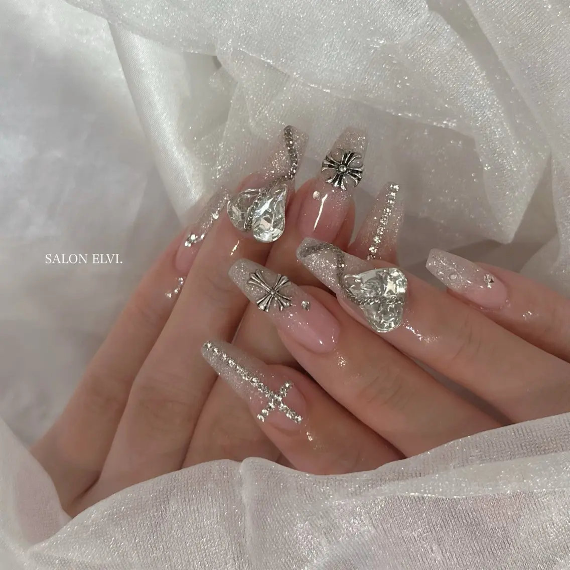 ネイル SALON ELVI.のネイルデザイン
