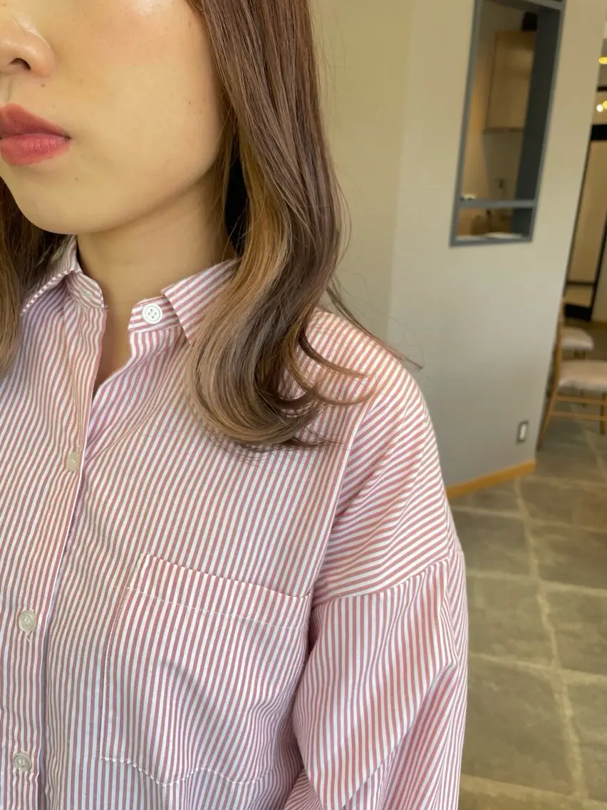 ミディアム カラー カット ヘアカラー トリートメント 西村 れいのヘアスタイル