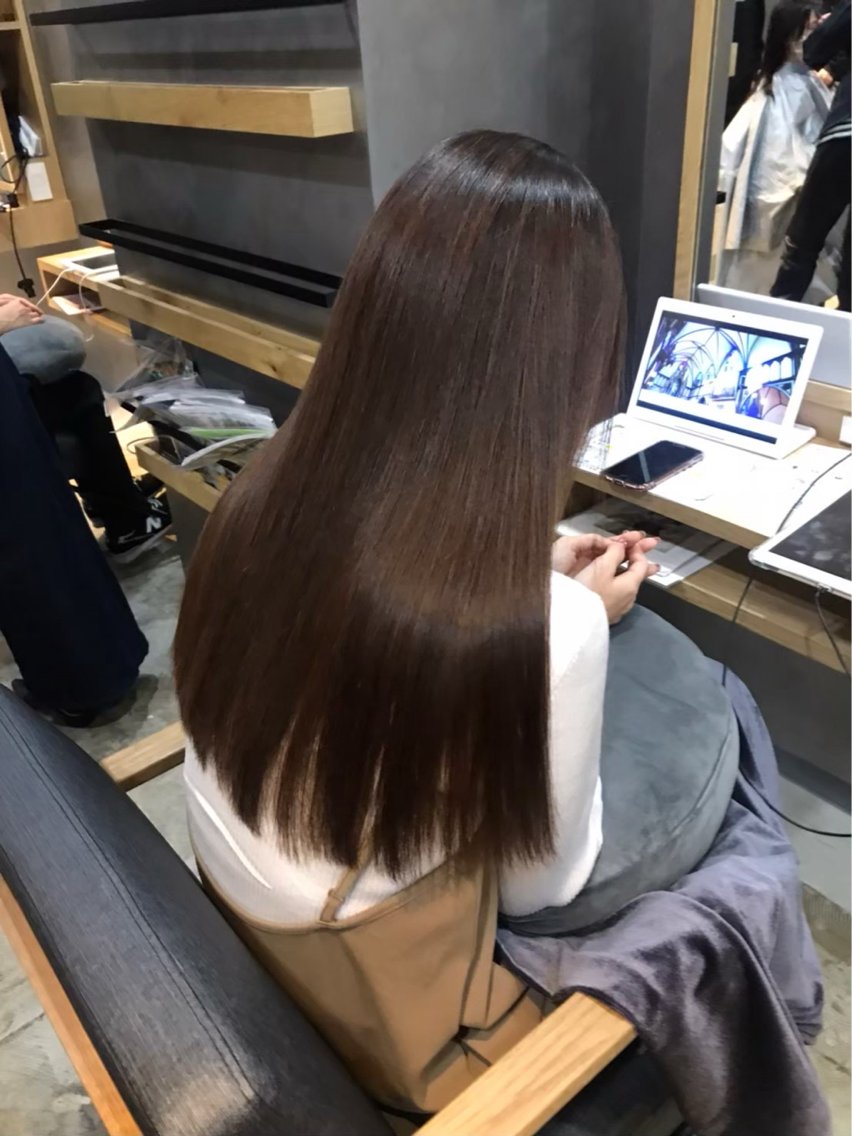 カラー Inity   森 千尋のヘアスタイル