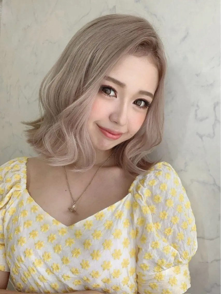 セミロング ヘアカラー ⚜️ reiji⚜️のヘアスタイル