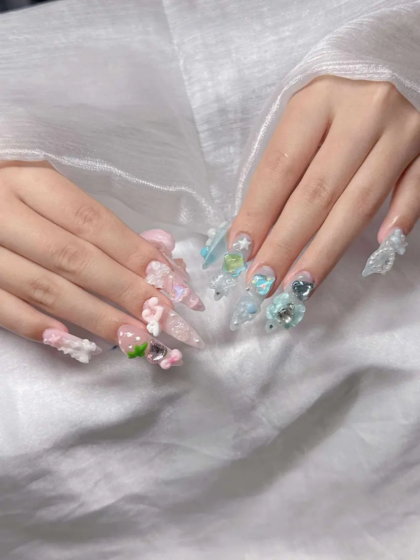 ネイル ハンドネイル Lee Nailsのネイルデザイン