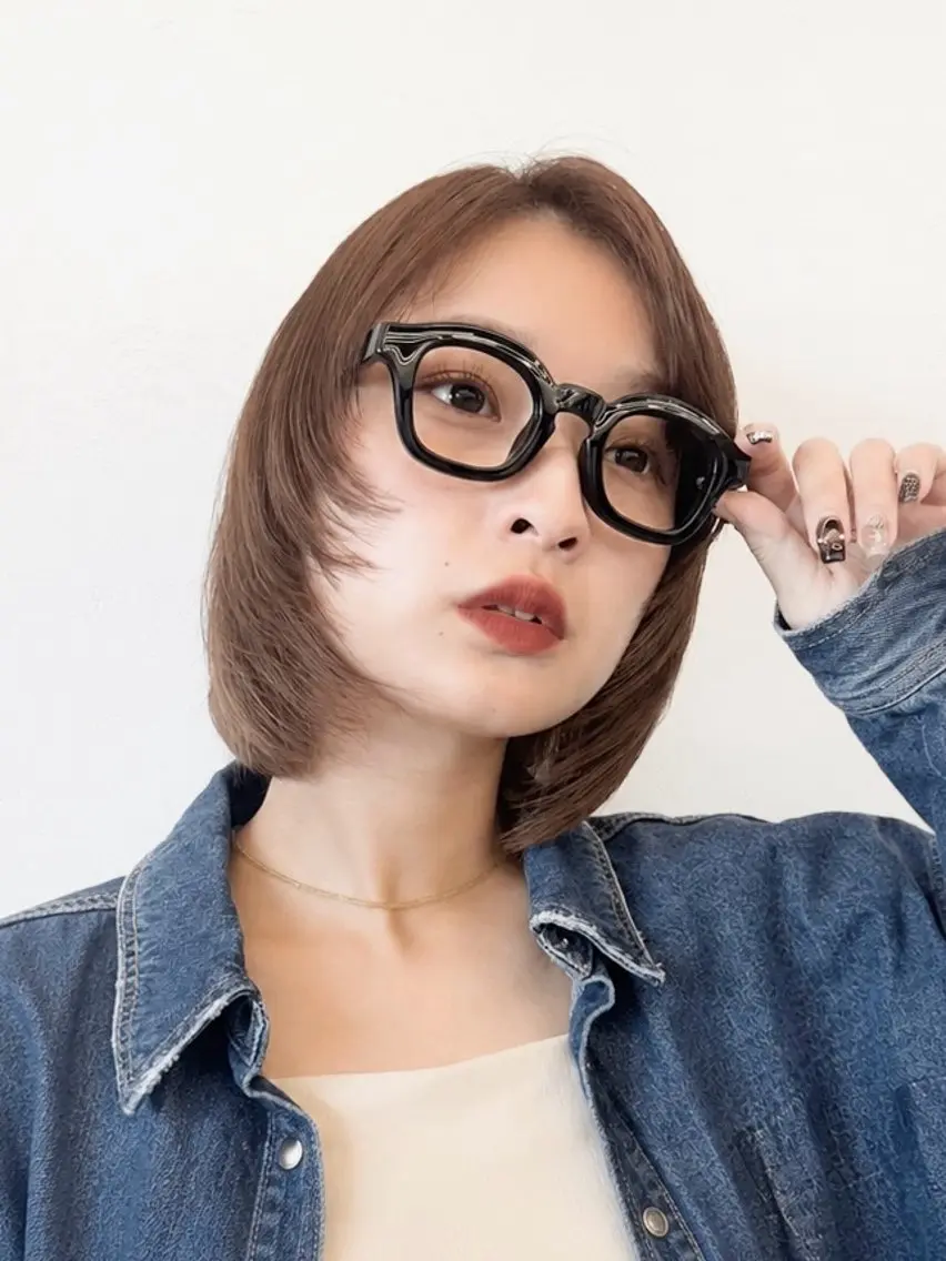ショート カラー ヘアアレンジ ブリーチ 透明感カラー ダブルカラー ブリーチなしカラー 韓国風ヘア カット ヘアカラー トリートメント ヘッドスパ ヘアセット レイヤーカット×透明 感カラー💫AINAのヘアスタイル