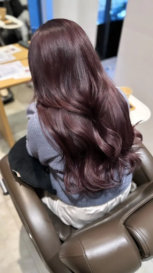 ロング カラー ブリーチ ラベンダーカラー 髪質改善 トリートメント 髪質改善 支持率 Ｎｏ.1いぶきのヘアスタイル