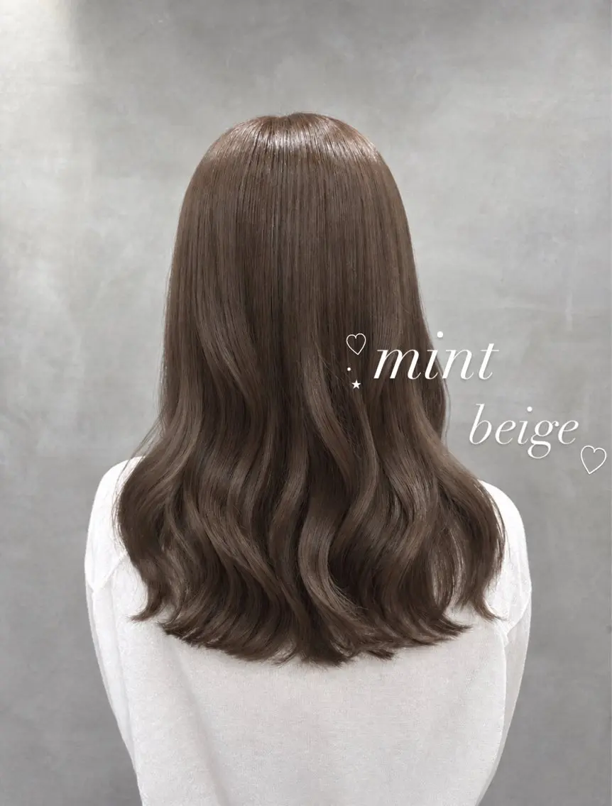 カラー ベージュカラー ミント ミントベージュ ヘアカラー 透明艶カラー☆ アレンジ🪽yuiのヘアスタイル