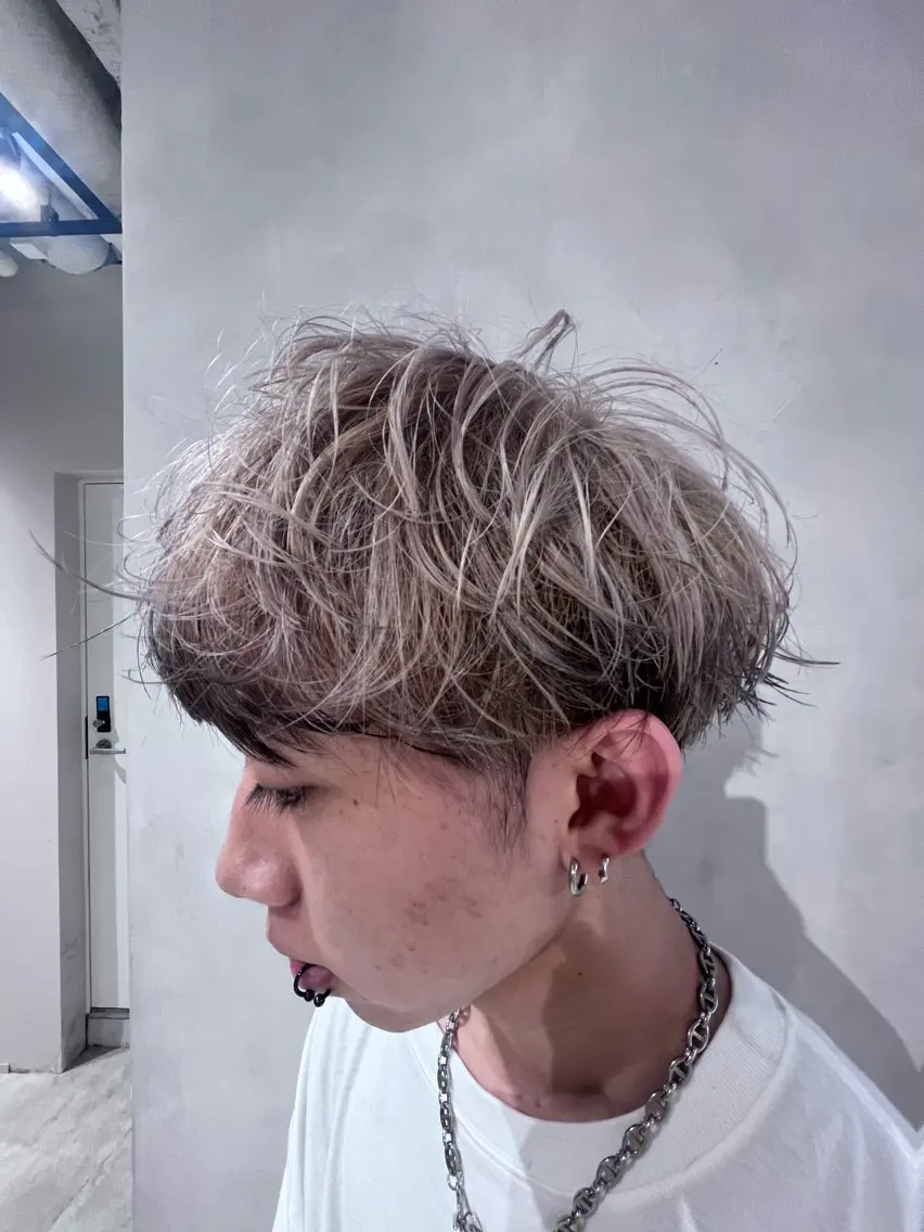 《新規限定》💇メンズカット+ダブルカラー✨〔全頭ブリーチ+カラー〕の写真