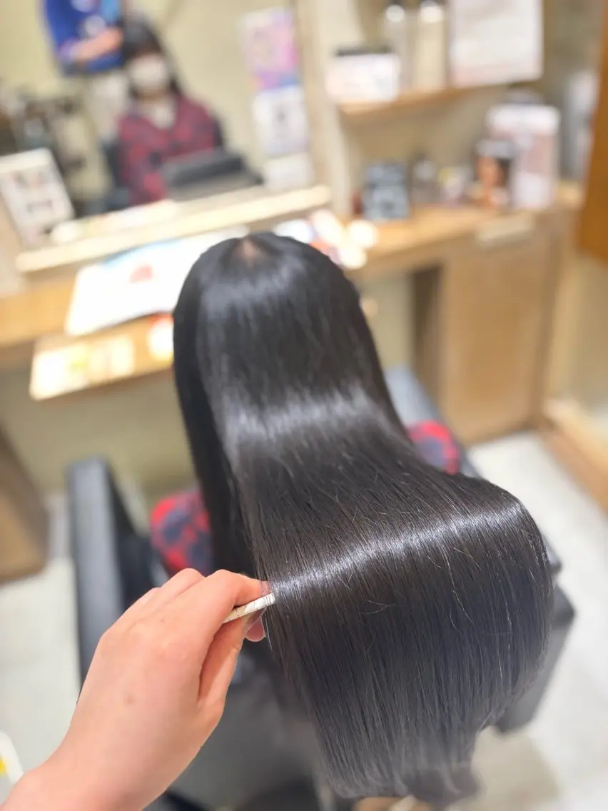 ロング カット ヘアカラー トリートメント 透明感ツヤカラー/ 縮毛矯正/静岡のヘアスタイル