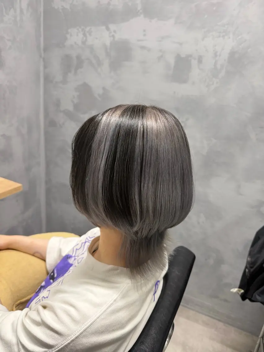 セミロング カラー カット ヘアカラー トリートメント ヘアセット newi赤羽 HINATAのヘアスタイル