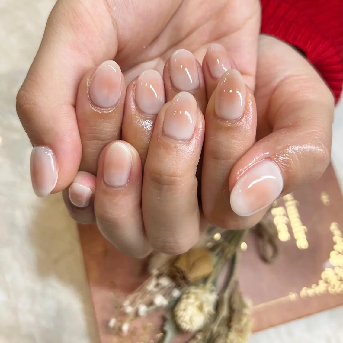 ネイル チークネイル nailist yuiのネイルデザイン