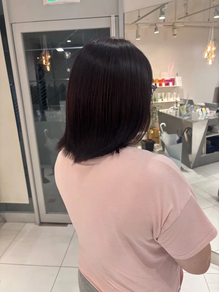 カラー 林 彩音のヘアスタイル
