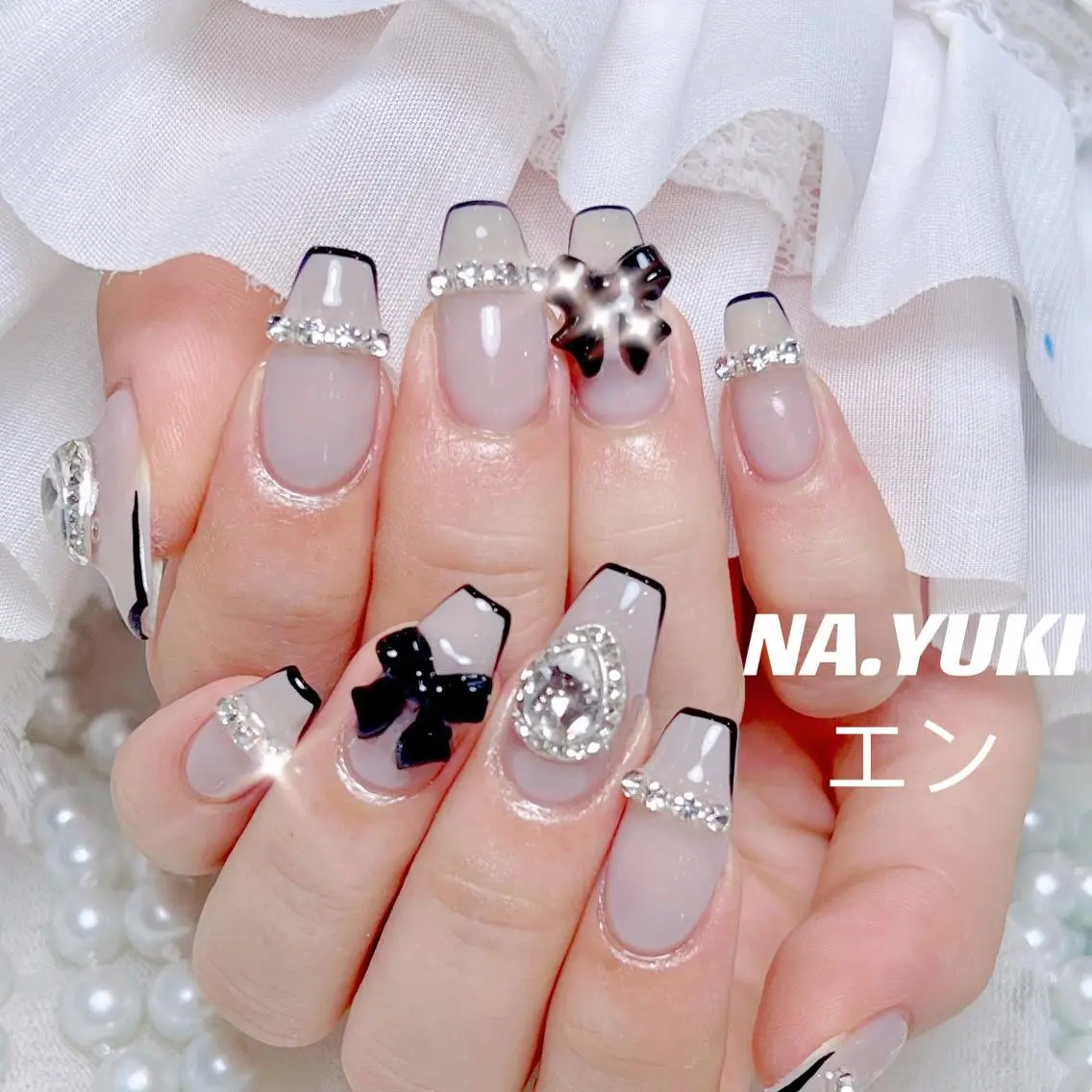 ネイル 🦋 Queenieのネイルデザイン
