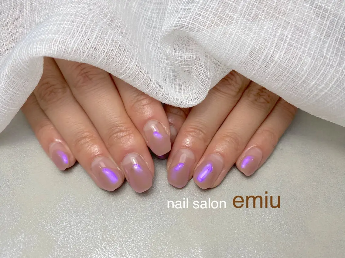 ネイル オーロラネイル ピンク emiu petiteのネイルデザイン