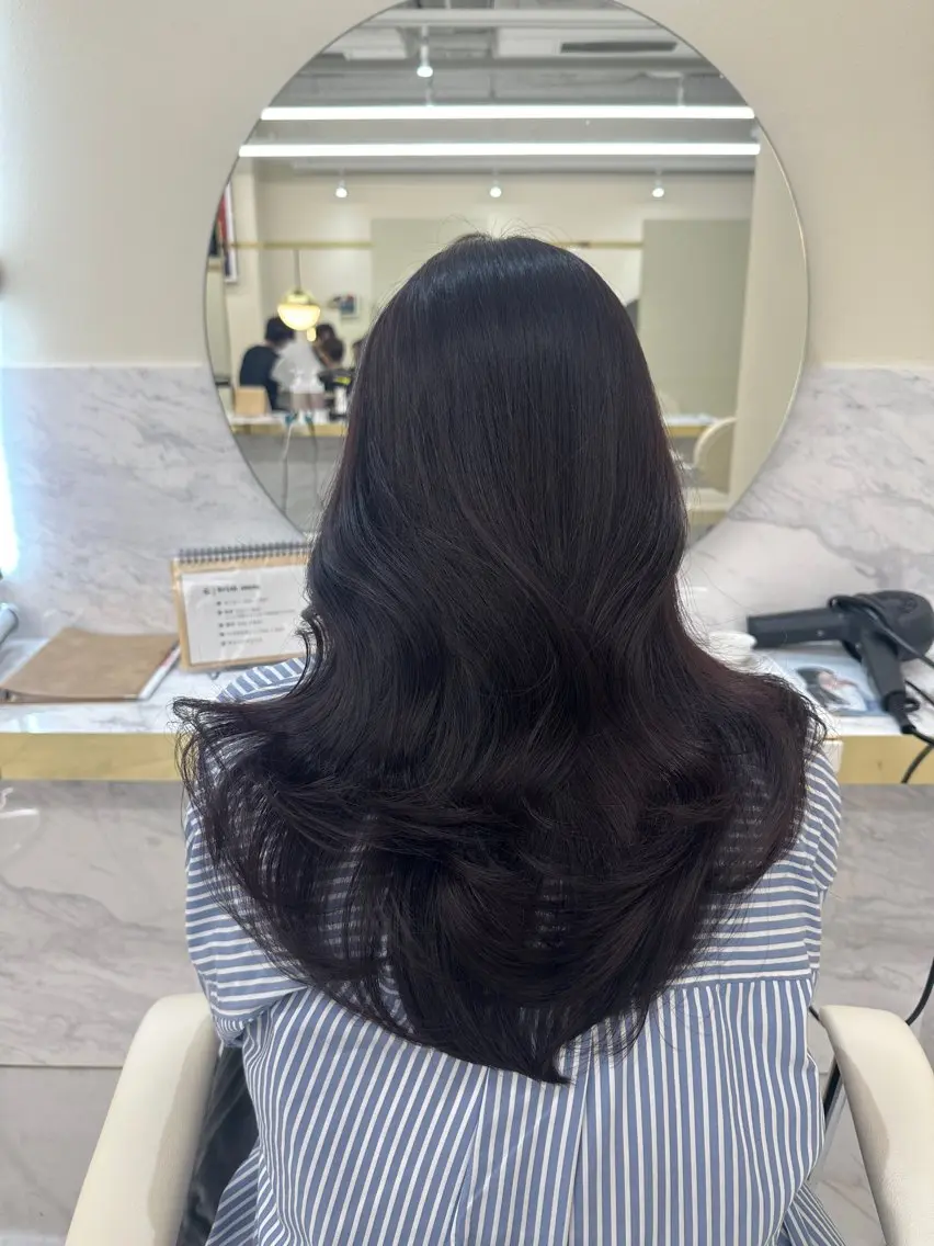 ミディアム レイヤーカット 似合わせカット カット トリートメント 似合わせレイヤーカッ ト🩶瀧本美咲のヘアスタイル