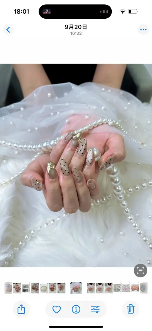 ネイル アートネイル ボルドー チークネイル ドット フットネイル ハンドネイル Queeens nailのネイルデザイン