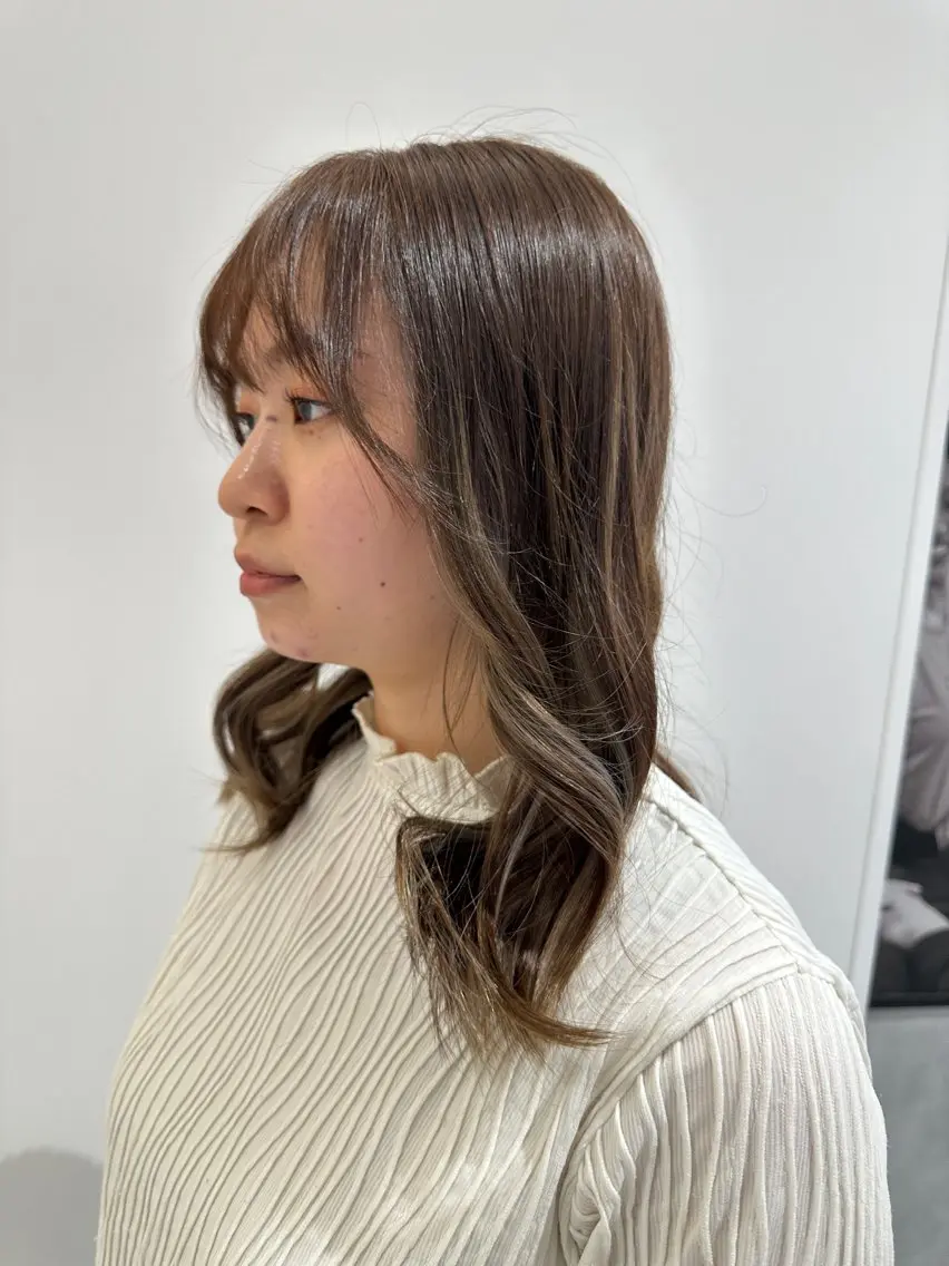 セミロング カラー ブリーチ ブリーチなしカラー 広がり・パサつき改善 /ツヤ美髪/こうたのヘアスタイル