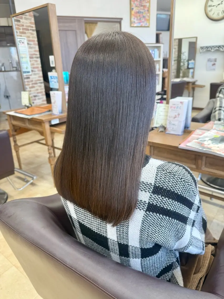 ミディアム 髪質改善 トリートメント 額田 汐莉のヘアスタイル