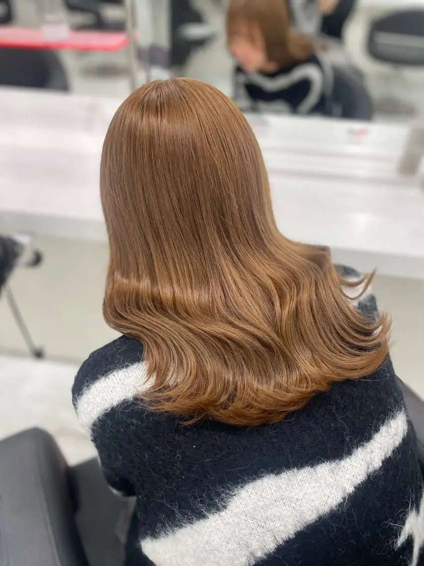 ミディアム カラー ベージュカラー ヘアカラー トリートメント ラベンダー💜 グレージュ🩶のヘアスタイル