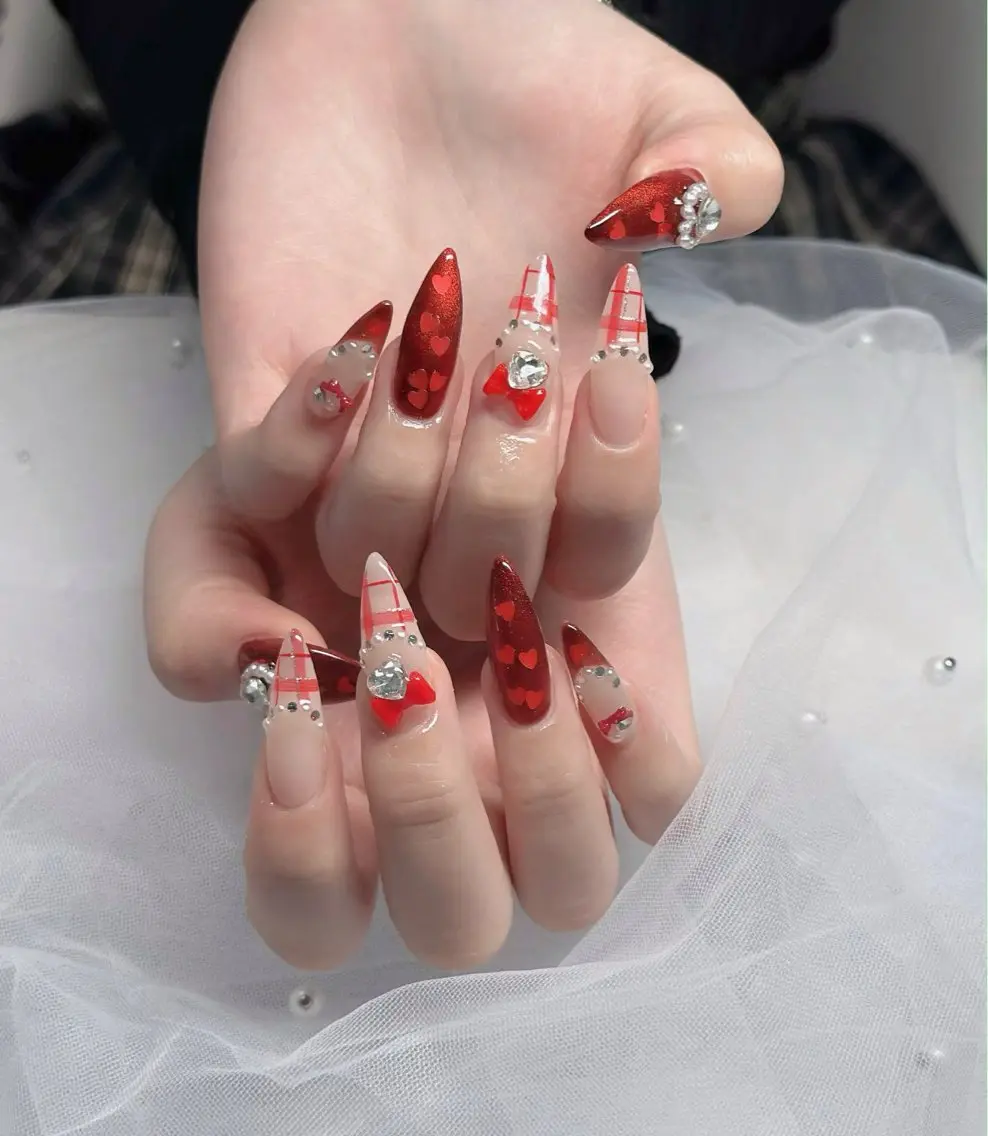 ネイル オーロラネイル フレンチネイル グラデーション ハロウィン 氷ネイル・うるうるネイル ハンドネイル H.baby Nail Salonのネイルデザイン