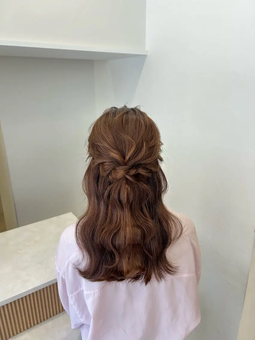 ミディアム ヘアアレンジ ハーフアップ Hirakuni Manakaのその他イメージ