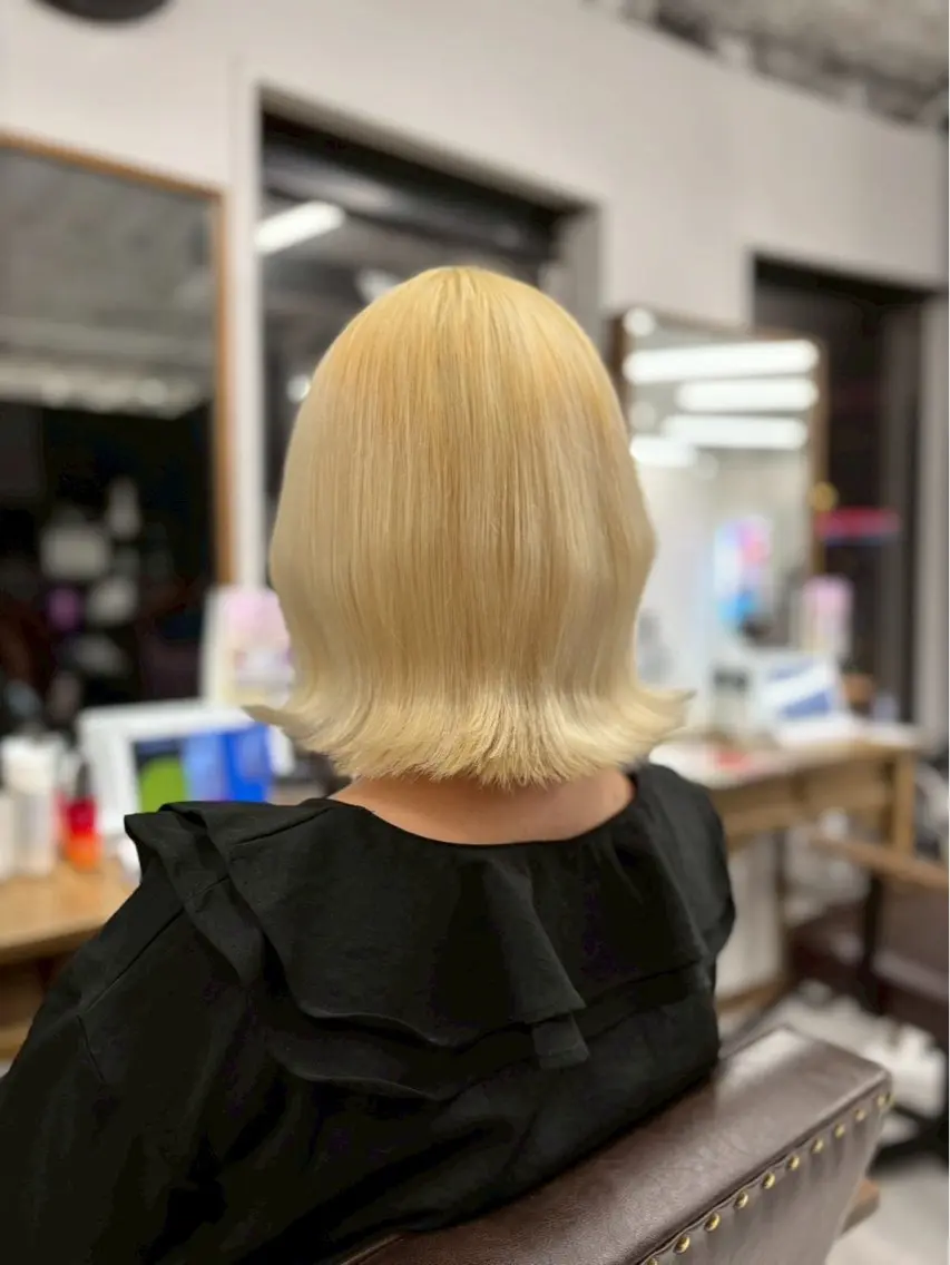 透明感抜群‼️ケアブリーチカラー+トリートメントの写真