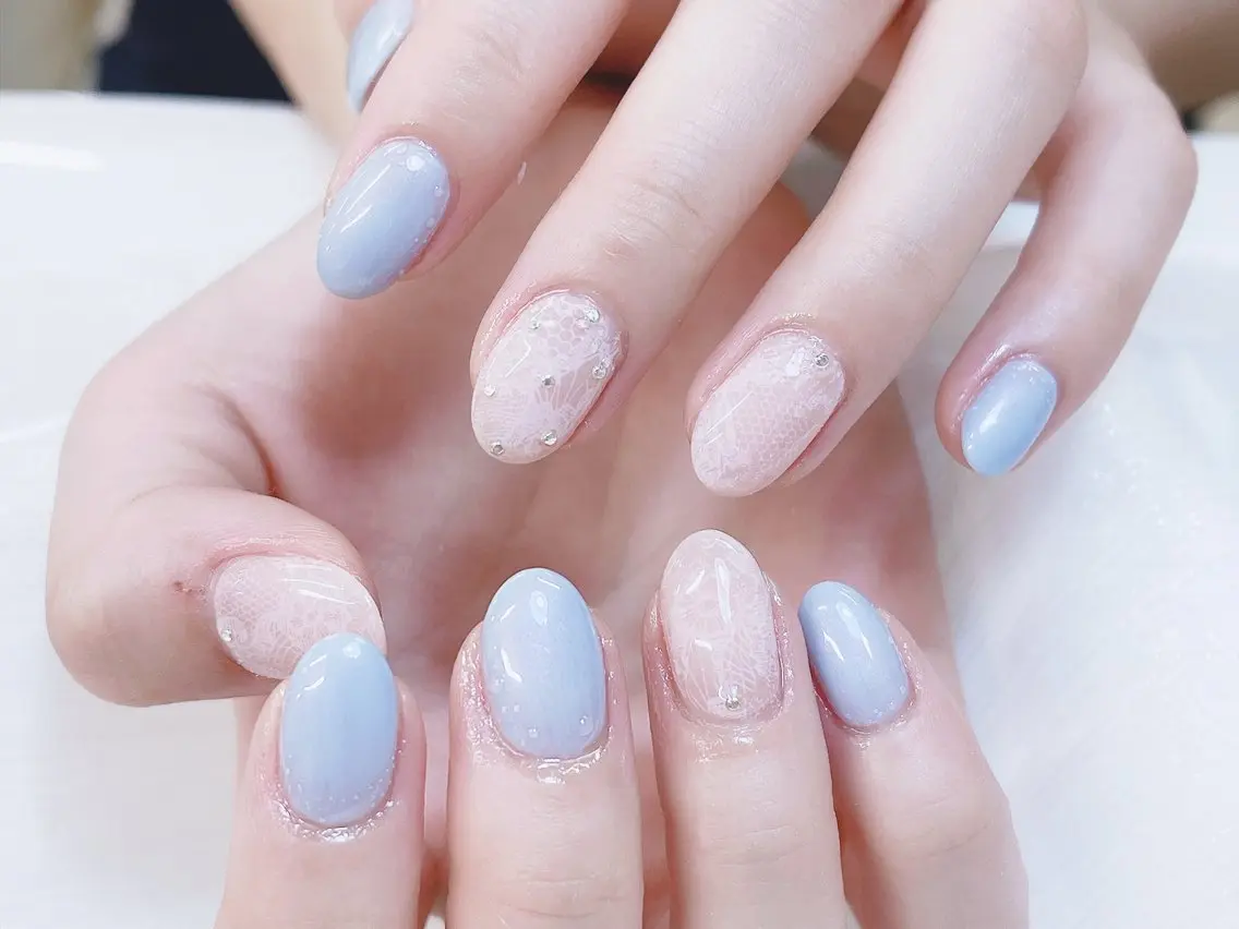 ネイル チークネイル 成人式 フレンチネイル グラデーション 氷ネイル・うるうるネイル ハンドネイル DUO   MI nail salonのネイルデザイン