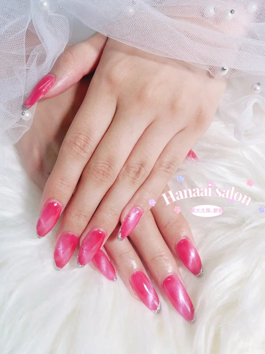 ミディアム ハンドネイル Hanaai Salon新宿店のネイルデザイン