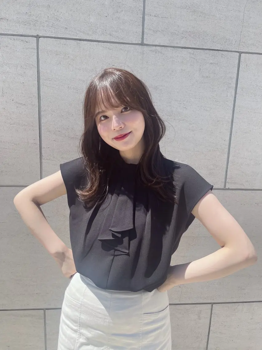 ミディアム 中顔面短縮 顔まわり新田大翔のヘアスタイル