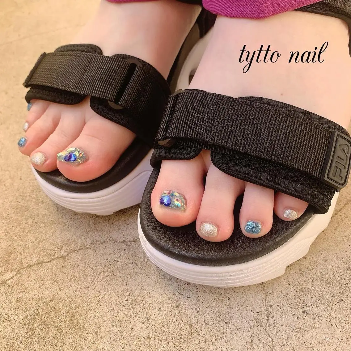 ネイル ブルー フットネイル 韓国ネイル ラメ(グリッター) ワンカラーネイル tytto nail ❤︎‪‪eri‪‪のネイルデザイン