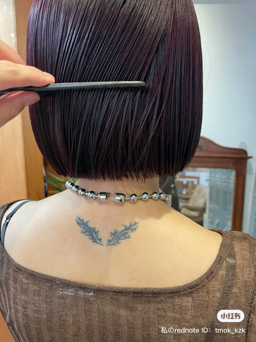 ショート カラー ボルドーカラー ボブ カット ヘアカラー トリートメント カズキ/天神/ボブ /レイヤー/メンズのヘアスタイル