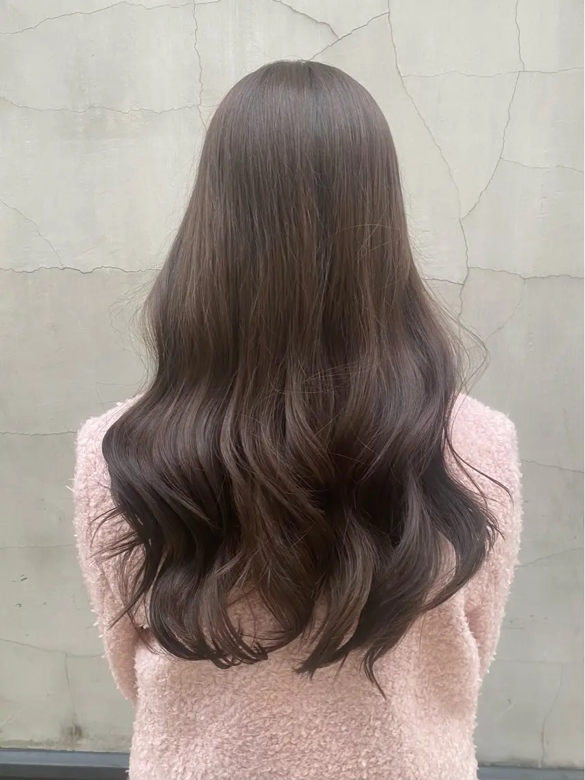 ロング カラー パーマ ヘアアレンジ ベージュカラー ブリーチ 透明感カラー グレージュ ラベンダーカラー 中顔面短縮カット🪽 レイヤー🥀コウヘイのヘアスタイル